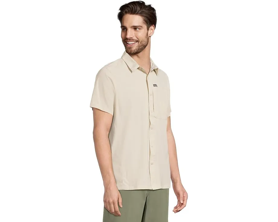 Columbia Sage Peak Woven Short Sleeve Shirt с защитой UPF 50 и технологией влагоотведения