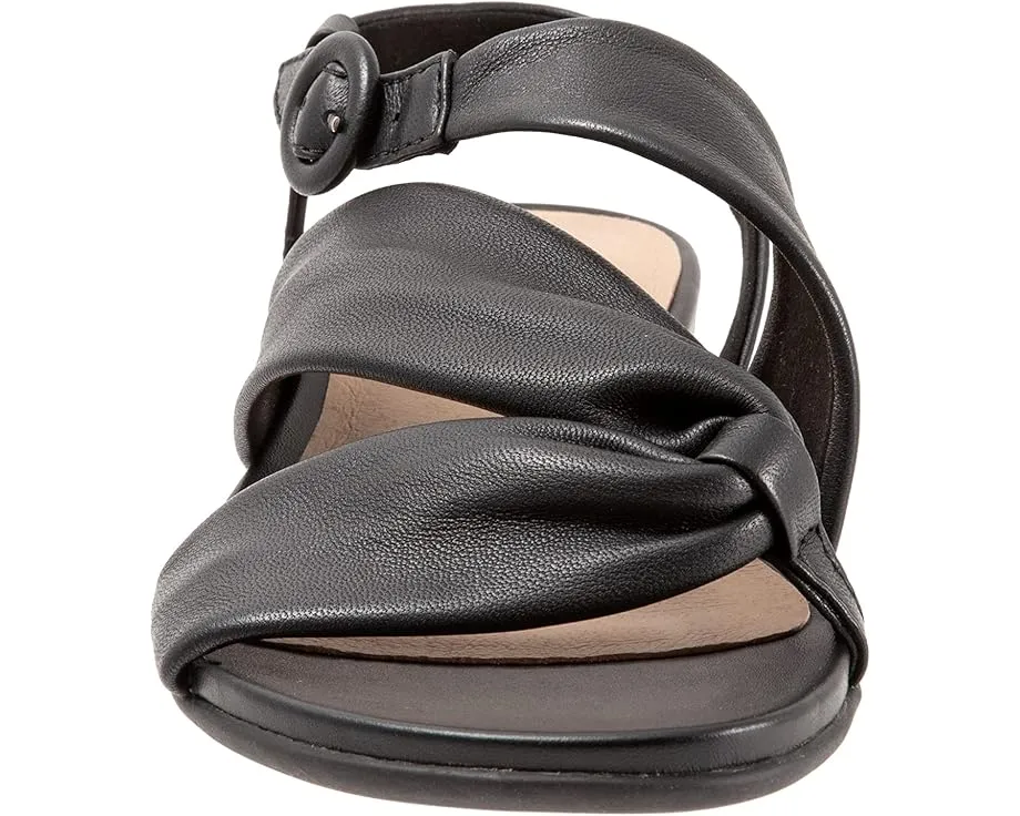 Балетки SoftWalk Tieli с боковой пряжкой и скрытой резинкой