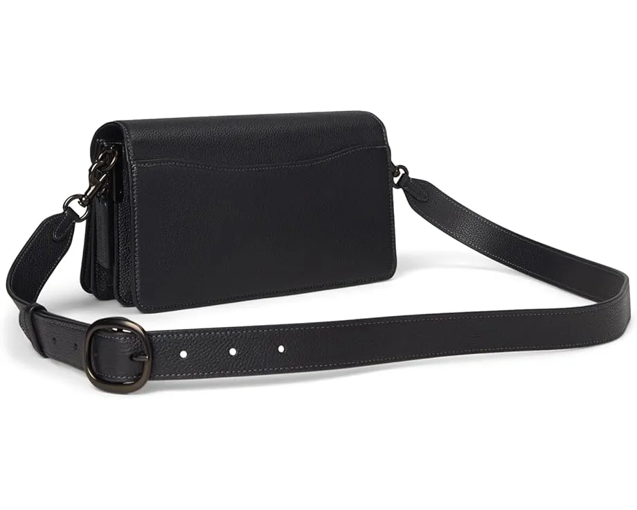 Сумка через плечо COACH Polished Pebble Leather Tabby 26 с фирменной фурнитурой