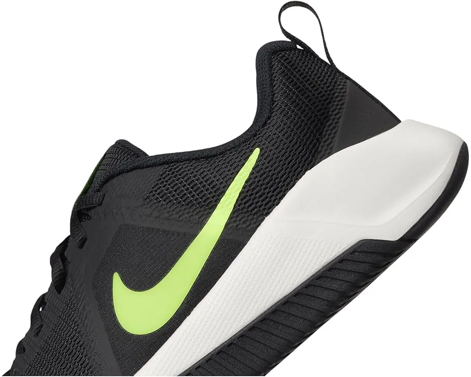 Универсальные кроссовки Nike MC Trainer 3 для тренировок с плоской подошвой