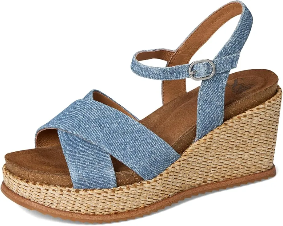 Босоножки Diana от Sofft с регулируемой пряжкой и пробковой стелькой