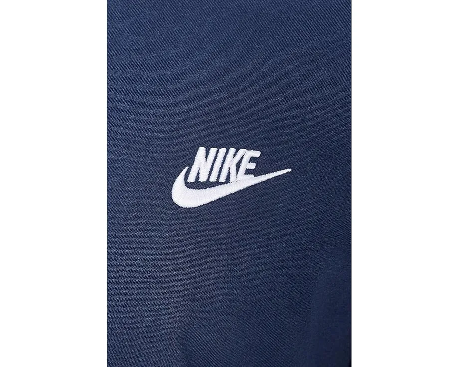 Футболка Nike Sportswear Club с вышитым логотипом Futura из 100% хлопка