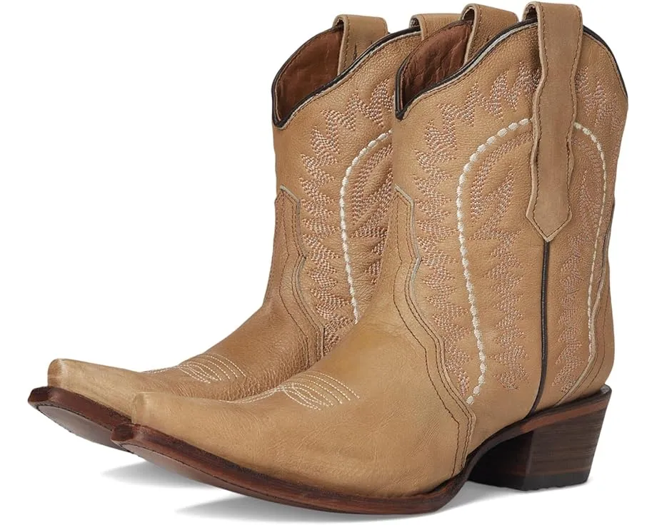 Ботинки Corral L6245 с вышивкой по щиколотку и каблуком кубин