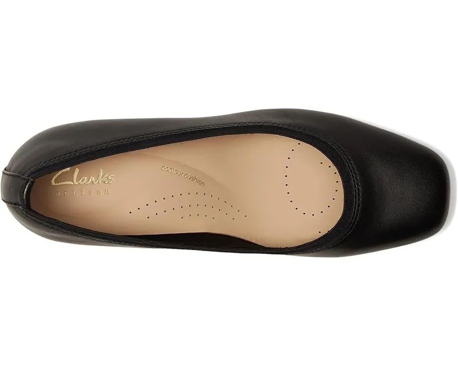 Лодочки Clarks Anelise Nora с круглым носком и резиновой подошвой на котячьем каблуке