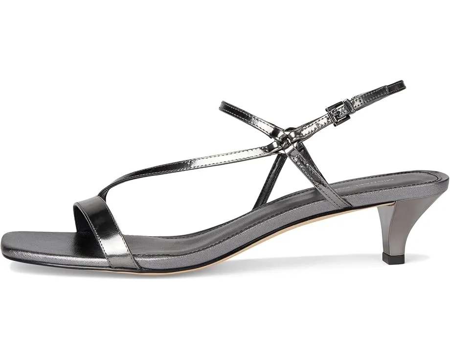 Босоножки Selina Kitten на низком каблуке с ремешками