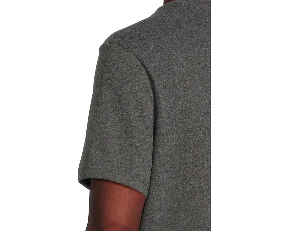 Футболка UNTUCKit Ultrsoft Saxum из мягкой ткани с логотипом