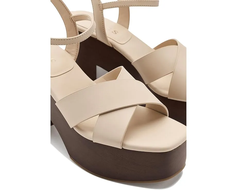 Босоножки GUESS Qeelin с каблуком и платформой