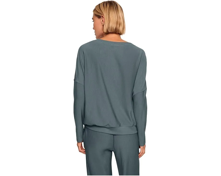 Свитер Eberjey Softest Sweats с лодочкой и каплевидным плечом