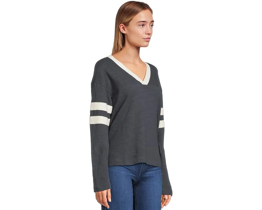 Футболка Faherty Sunwashed Slub с V-образным вырезом из органического хлопка