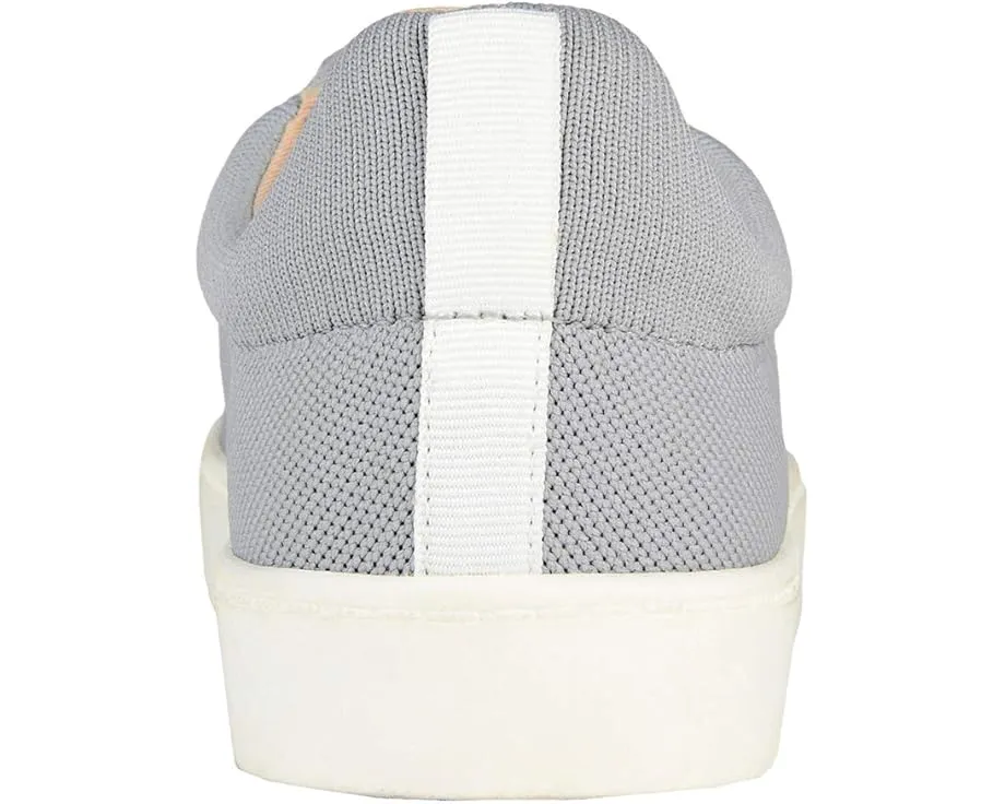 Кроссовки Journee Collection Kimber с технологией Comfort Foam и перфорацией