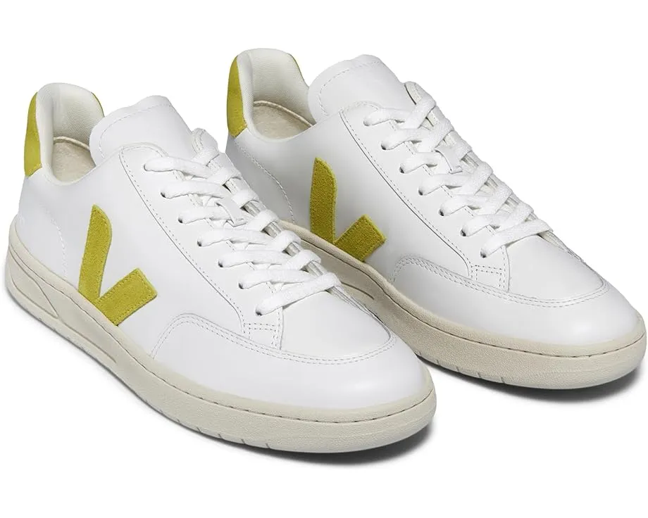 Кроссовки VEJA V-12 с верхом из переработанных материалов