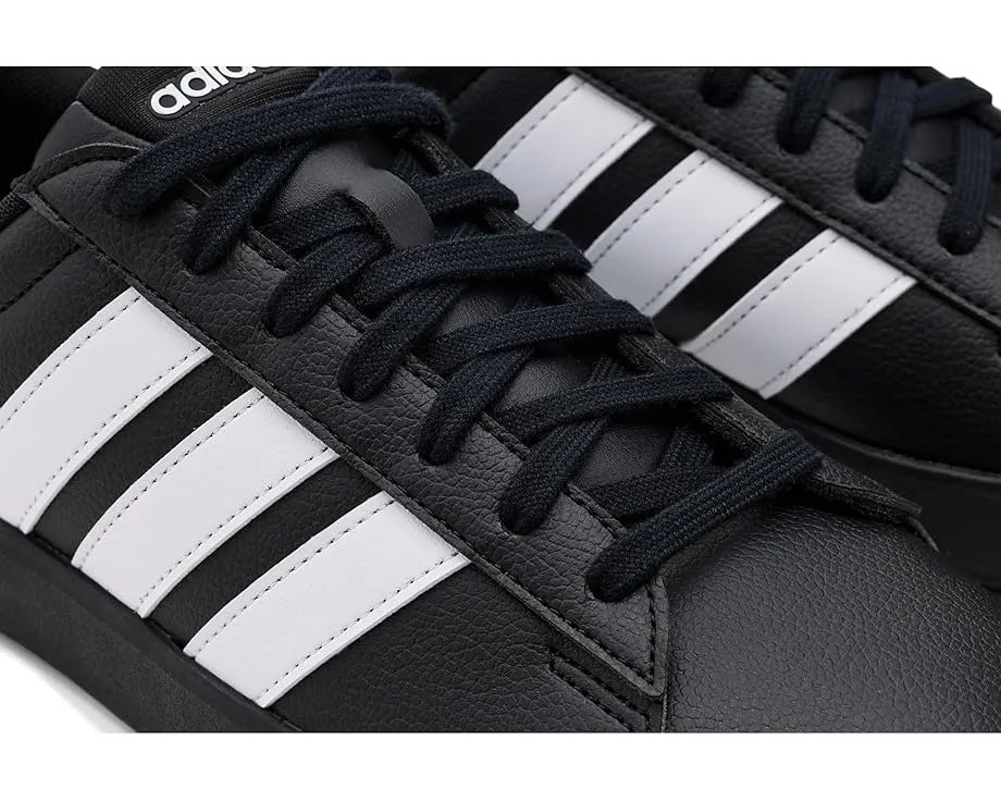 Кроссовки adidas Grand Court 3.0 с резиновым верхом