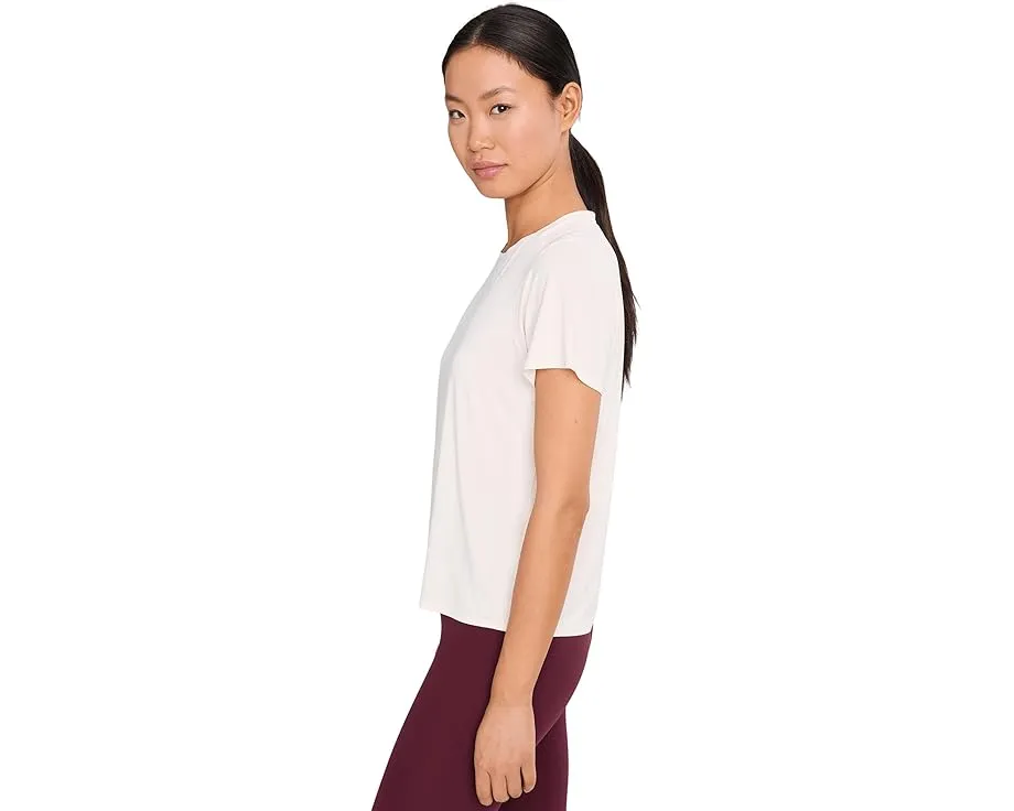 Футболка Craft Hypervent Tee из переработанного полиэстера с перфорацией