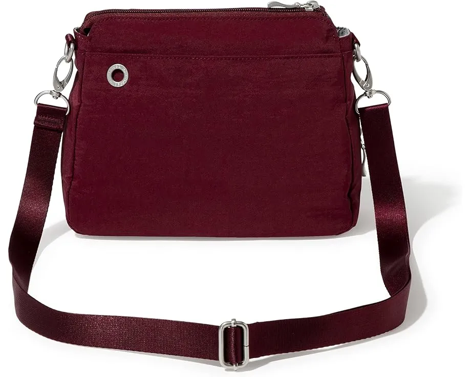 Сумка кроссбоди Calais с защитой RFID и множеством карманов от Baggallini