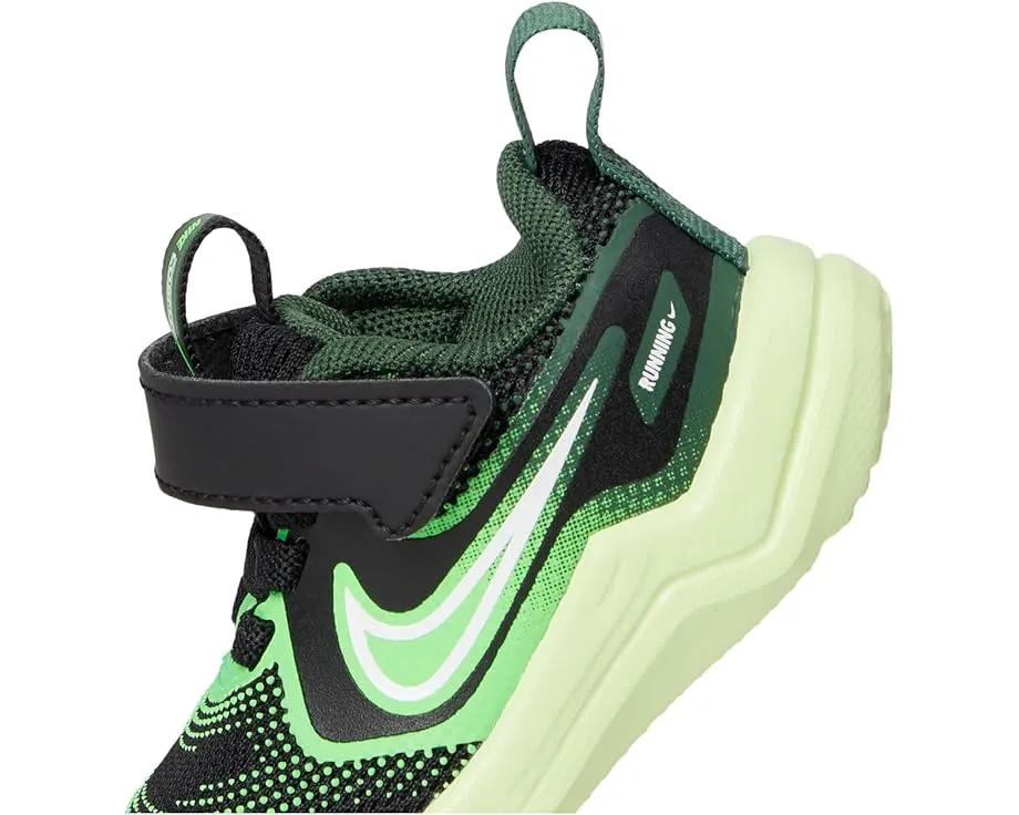 Беговые кроссовки Nike Kids Cosmic Runner с упругой пеной для малышей