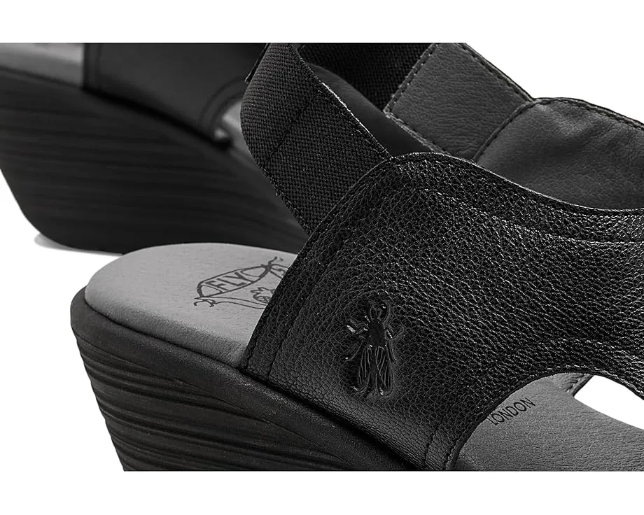 Сандалии FLY LONDON Liku426fly на танкетке с эластичным ремешком и стелькой с амортизацией