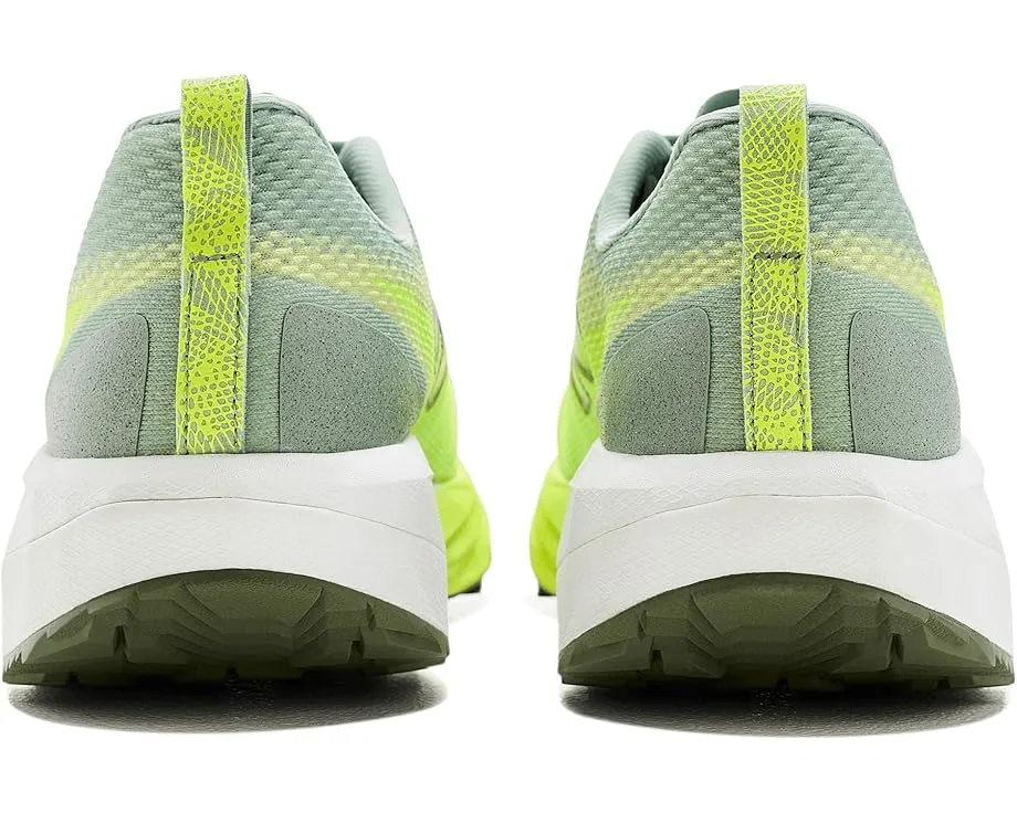 Кроссовки New Balance Fuelcell Supercomp Trail V2 с карбоном