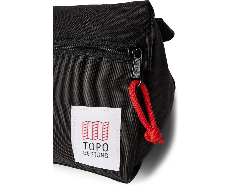 Дорожная косметичка Topo Designs Dopp Kit с треугольной формой и прочной молнией