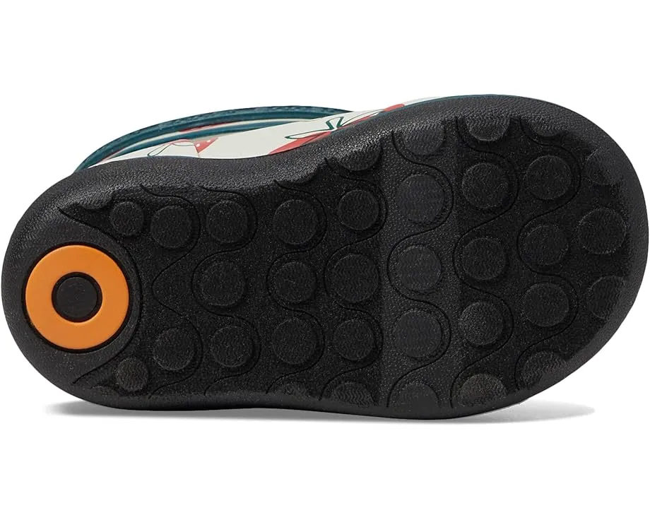 Детские сапоги Bogs Skipper II Strawberries с рисунком клубники