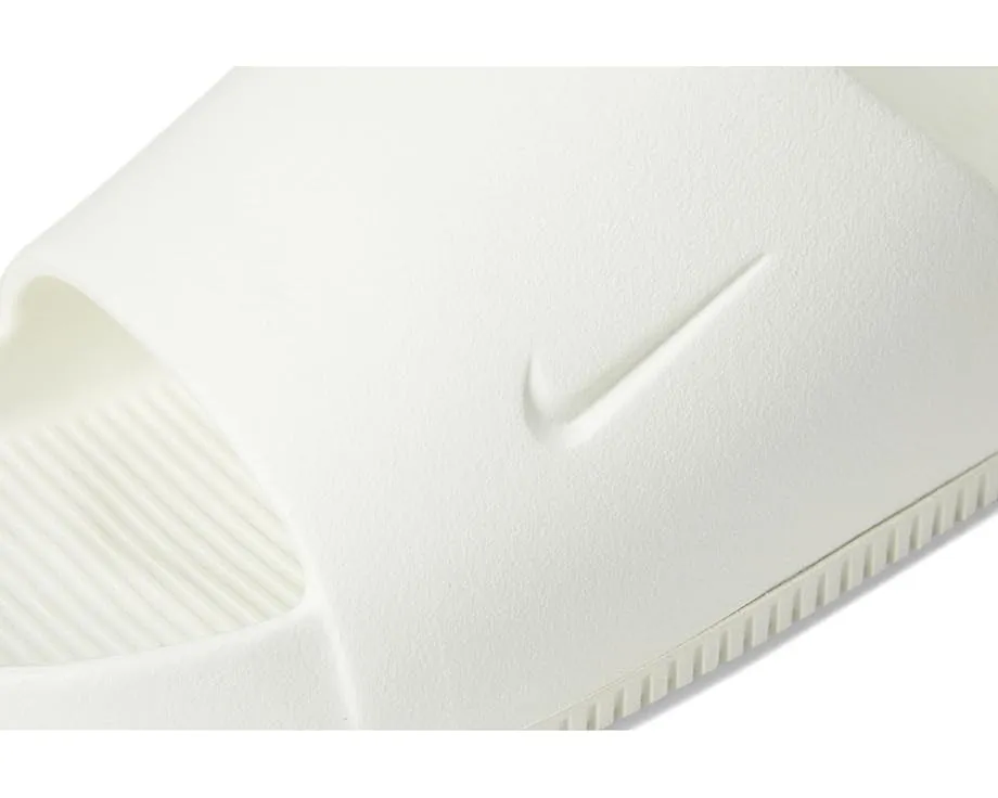 Сланцы Nike Calm с мягкой пеной и текстурированной стелькой