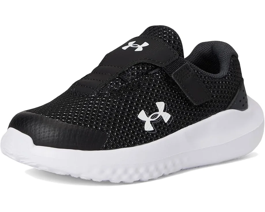 Первые шаги в детских кроссовках Under Armour Infant Surge 4 на липучке
