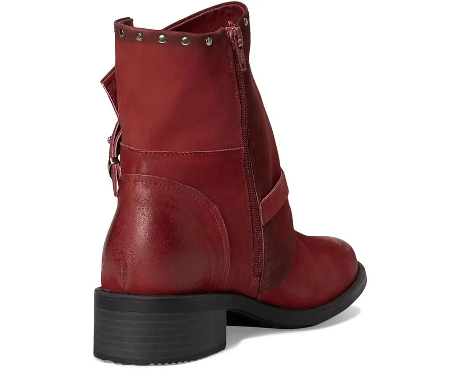 Ботильоны Spectacular из нубука с декоративными ремнями и гвоздиками David Tate