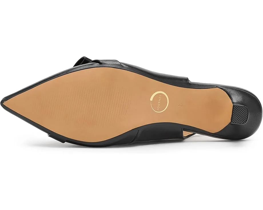 Туфли Paloma на низком каблуке kitten heel с мысом и ремешком через пятку