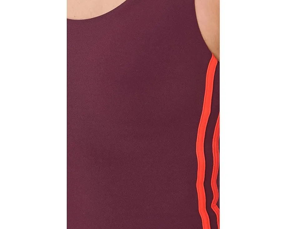 Топ Ella Airweight с контрастными полосами и встроенным бюстгальтером Splits59