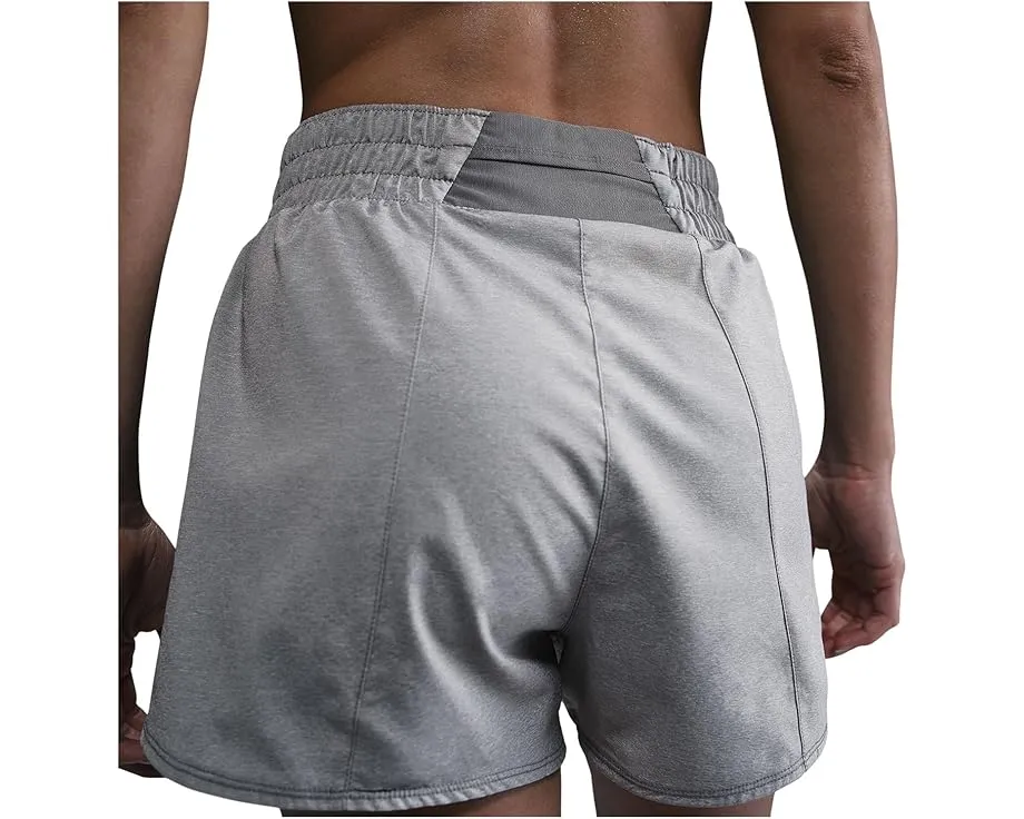 Nike Dri-FIT шорты 2-в-1 с высокой талией и внутренним слоем 8 см