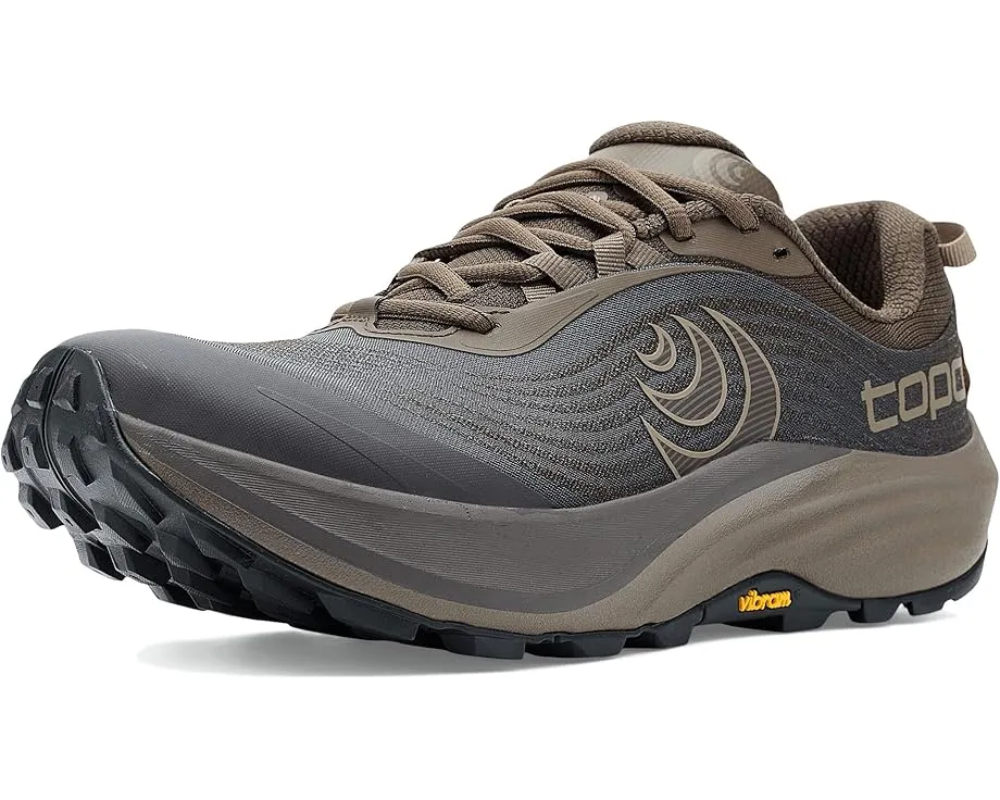 Трейловые кроссовки Topo Athletic Pursuit 3 с нулевым перепадом и подошвой Vibram