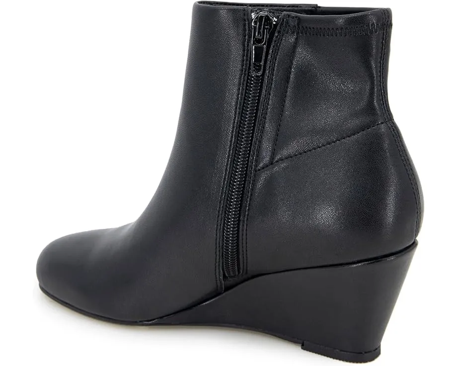 Ботильоны Andre Assous Kora Featherweight на платформе с водонепроницаемым верхом