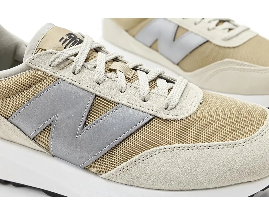 Кроссовки New Balance Classics 370 V1 из замши и сетки с резиновой подошвой