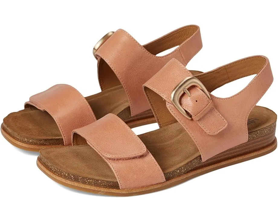 Сандалии Sofft Peggie на танкетке с регулируемыми ремешками