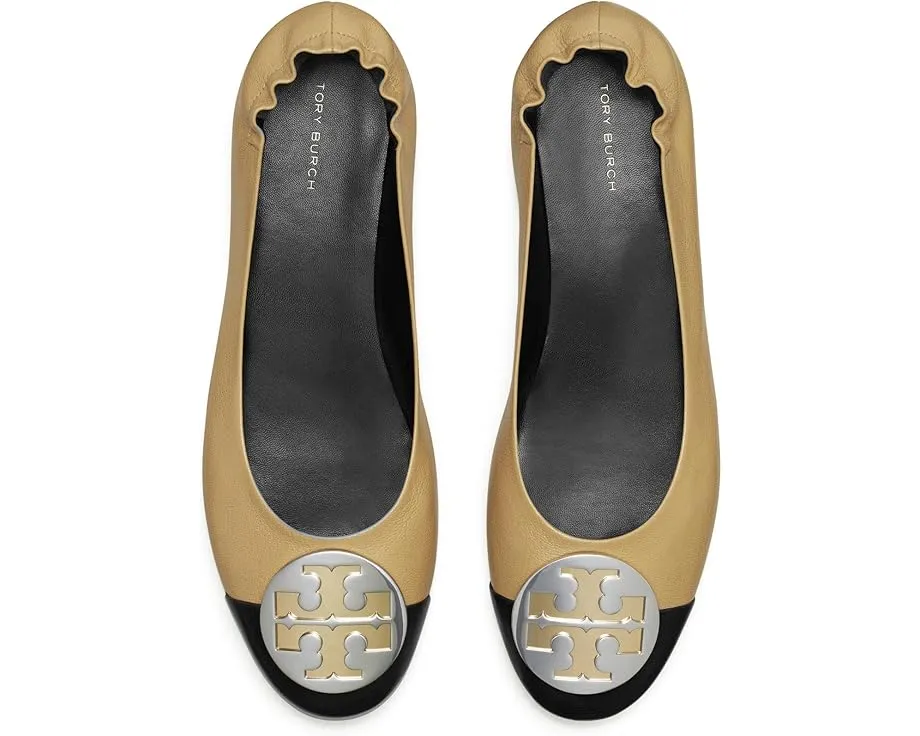 Балетки Tory Burch Claire с мыском и металлическим логотипом