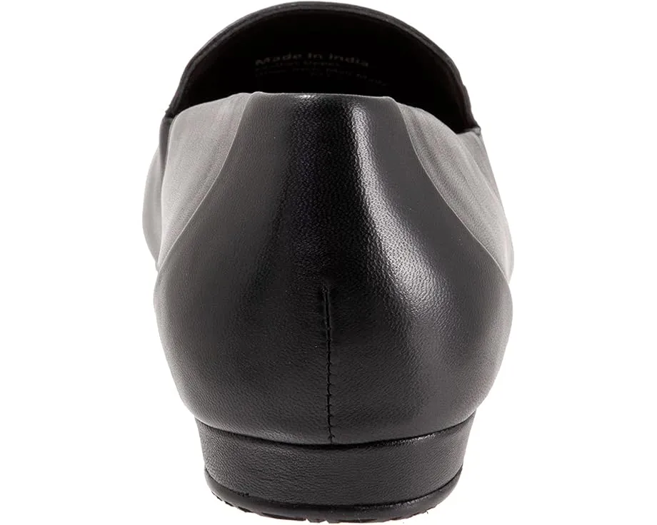 Мокасины SoftWalk Vista со стелькой из пены с памятью формы