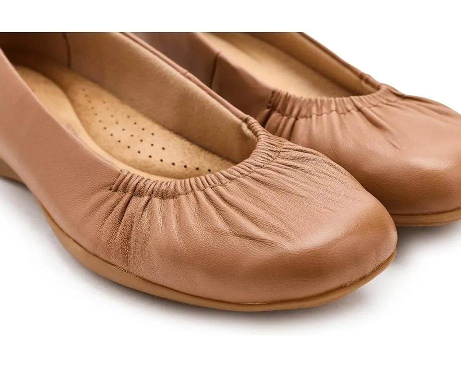 Балетки Clarks Jazmynn Lo из мягкой кожи с круглым носком и удобной стелькой