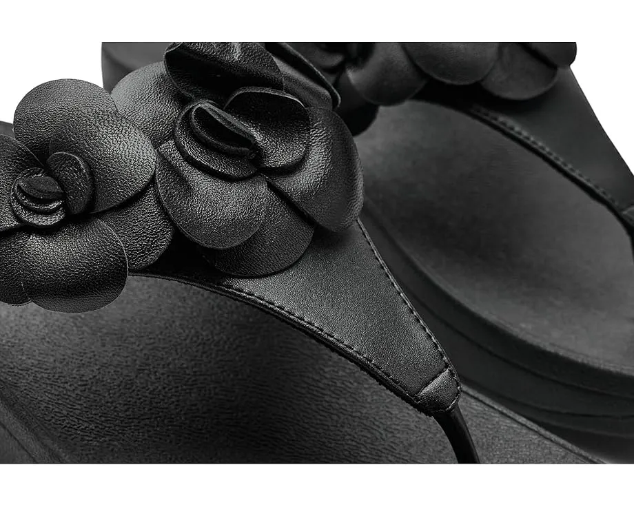 Сандалии FitFlop Lulu Flower с ремешком между пальцев и цветочным декором