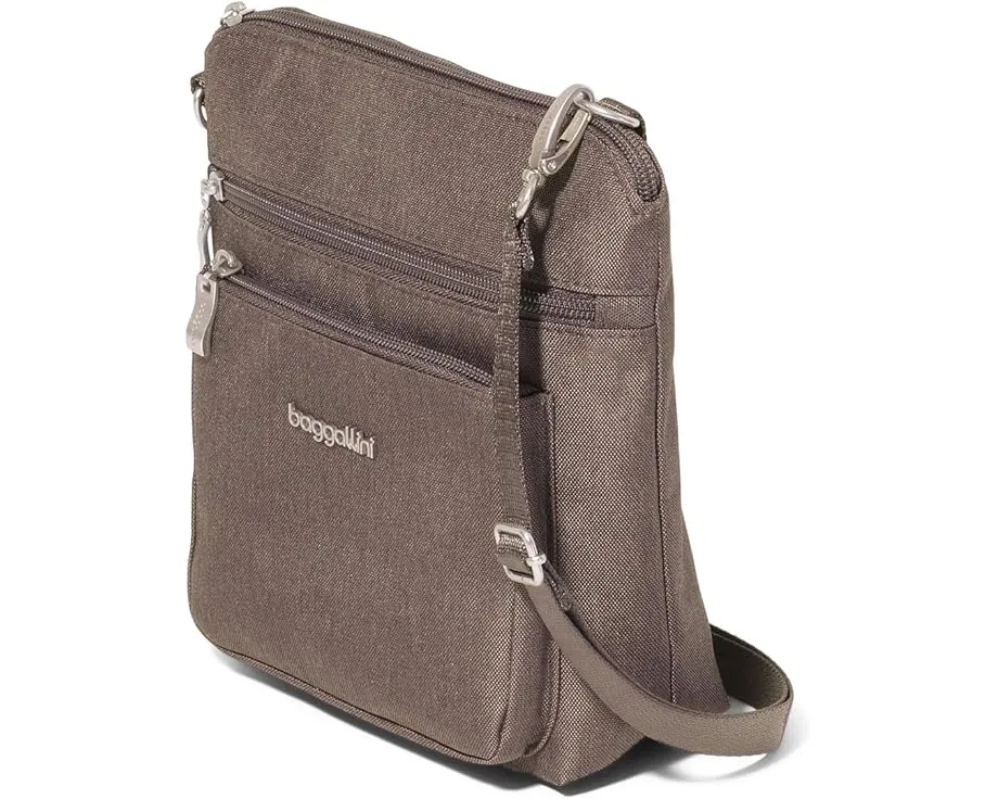 Сумка-кроссбоди Baggallini Modern Pocket Crossbody с легким нейлоном