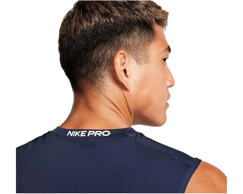 Облегающий топ Nike Pro Dri FIT Slim без рукавов с технологией отвода влаги