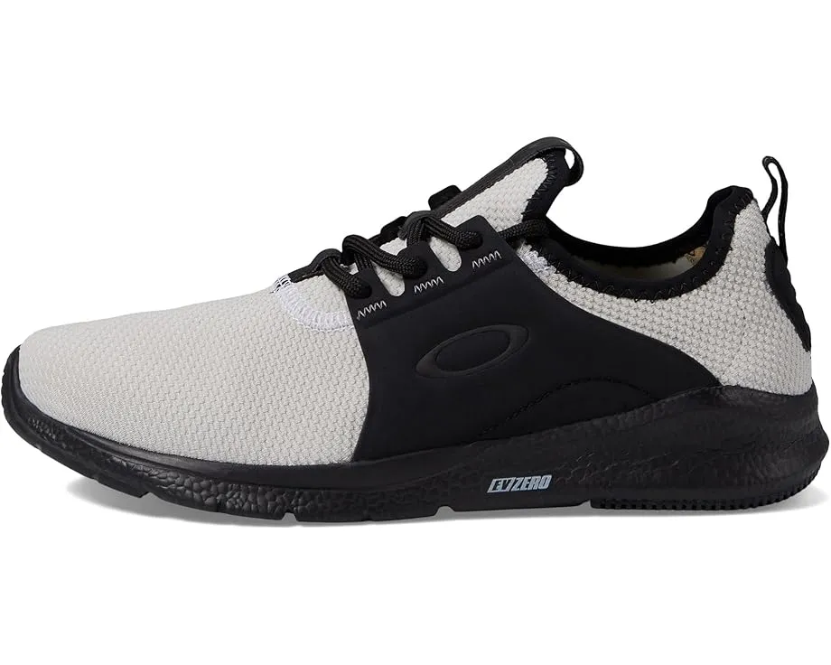 Кроссовки Oakley Dry с сетчатыми вставками и удобной стелькой CELLFIT