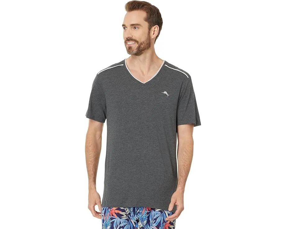 Футболка Tommy Bahama с коротким рукавом и V-образным вырезом