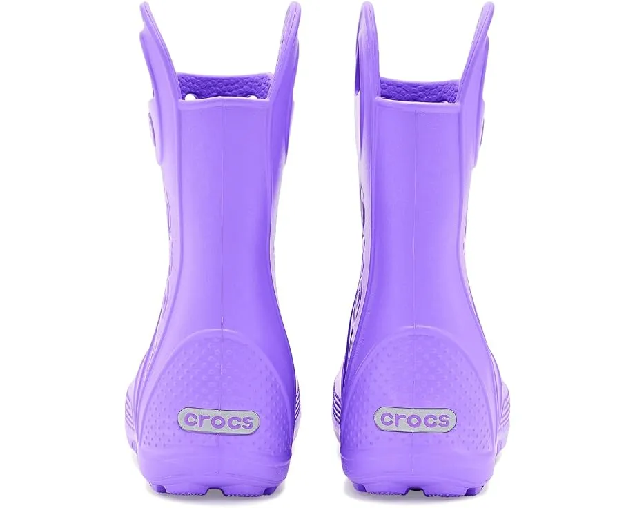 Резиновые сапоги Crocs Handle It для малышей с ручками и светоотражающим логотипом