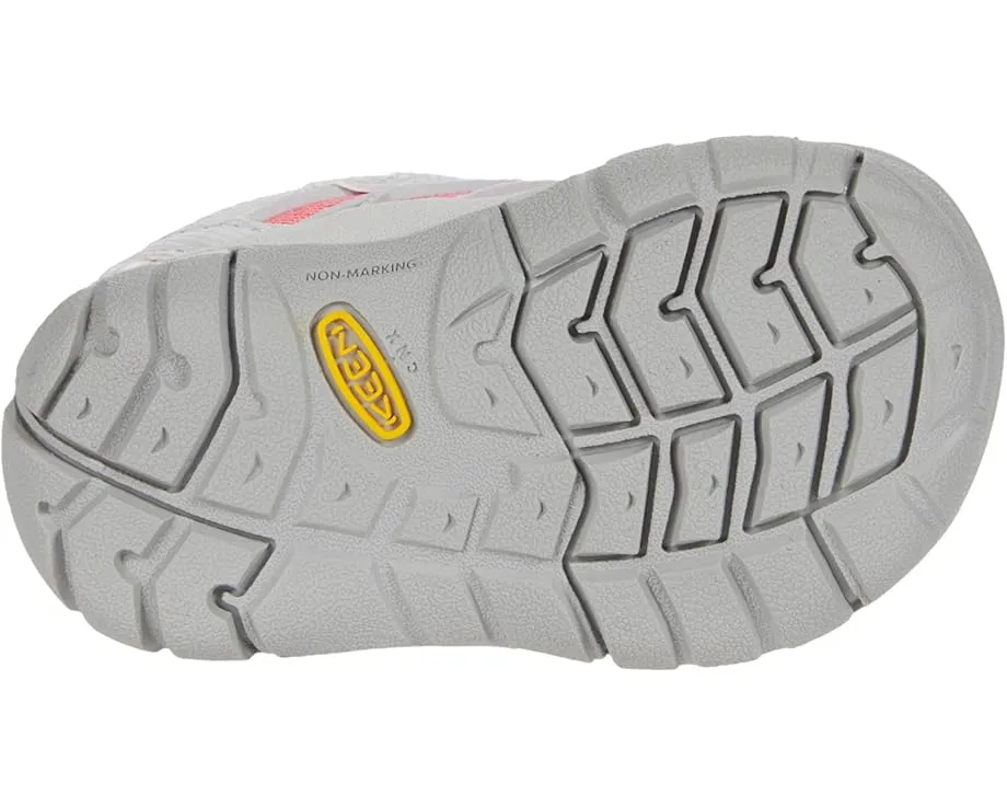Детские кроссовки KEEN Kids Chandler CNX с защитным мыском и быстрой шнуровкой