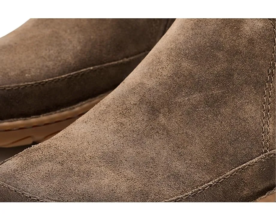 Мокасины Sandor от Born из замши с ручной конструкцией Opanka