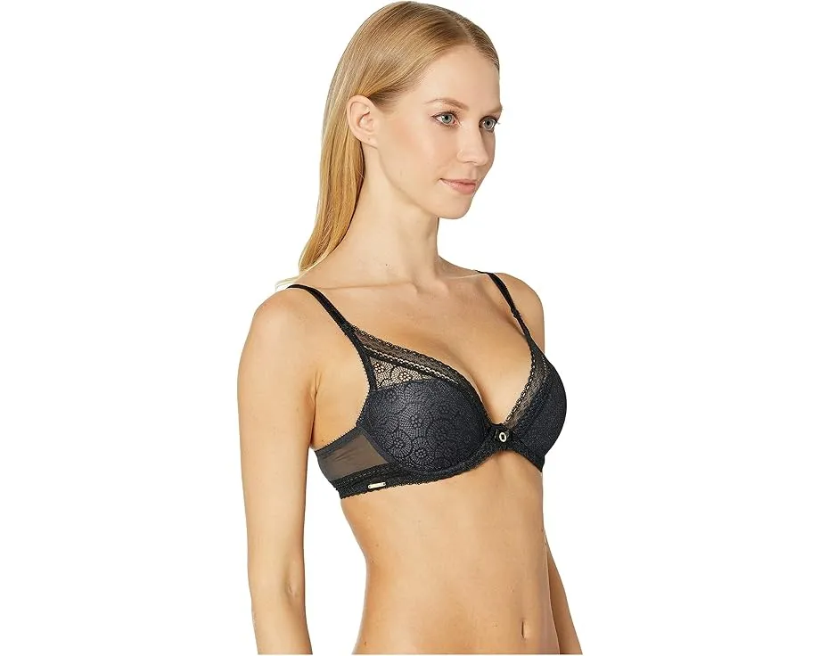 Бюстгальтер Chantelle Festivite Lace Plunge с глубоким вырезом и легким наполнителем