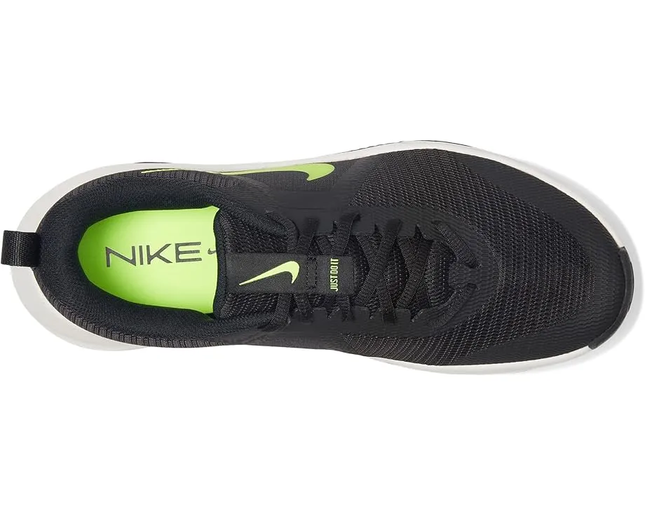Универсальные кроссовки Nike MC Trainer 3 для тренировок с плоской подошвой