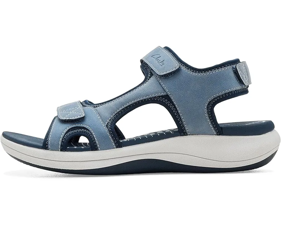Сандалии Mira Bay на платформе с застежкой на липучке от Clarks