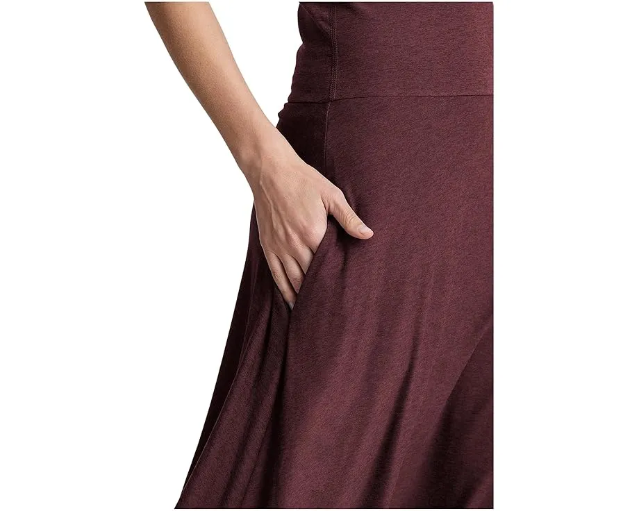 Платье без бретелек Beyond Yoga Featherweight с вшитым бюстгальтером