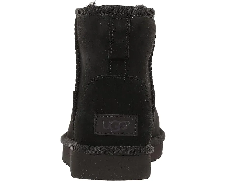 Мини-ботинки UGG Classic Mini II с водонепроницаемой пропиткой и подошвой Treadlite
