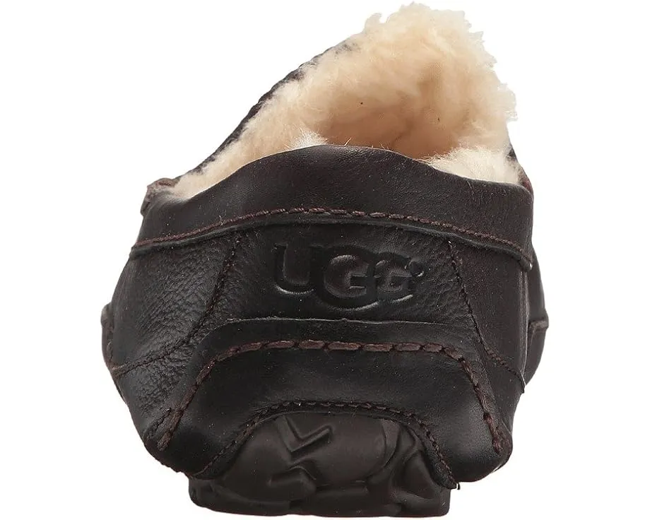 UGG Ascot Leather домашние тапочки с подкладкой UGGPlush